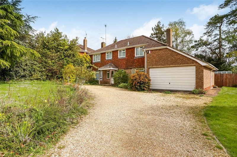 Dale Close, Littleton, Winchester, Hampshire, SO22