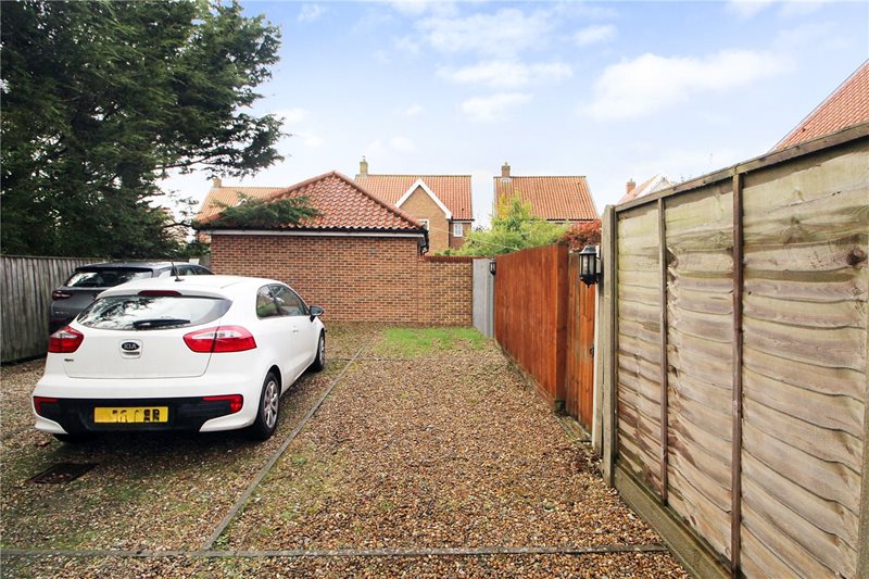 McKee Drive, Tacolneston, Norwich, Norfolk, NR16