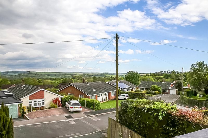 Crescent Close, Winchester, Hampshire, SO22