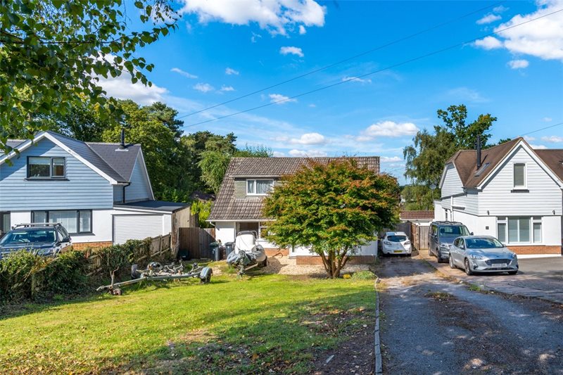 Brackenhill Road, Colehill, Wimborne, Dorset, BH21