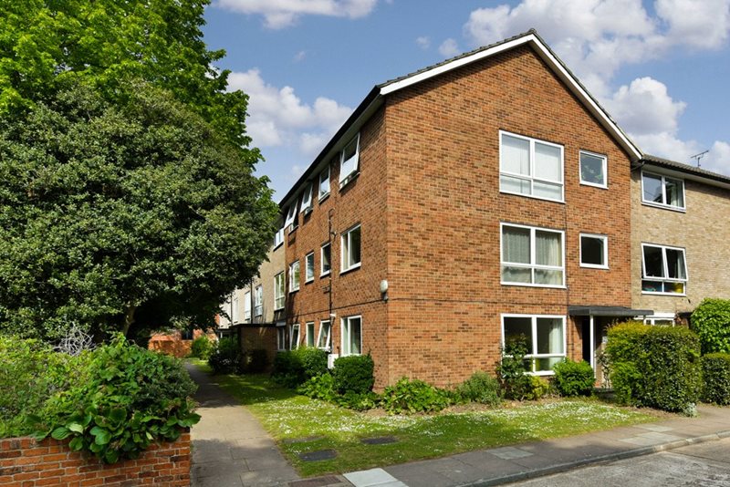 Exeter Court, Maple Road, Surbiton, KT6