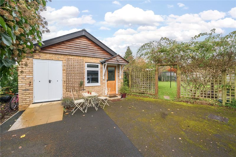 Boundstone Road, Rowledge, Farnham, Surrey, GU10