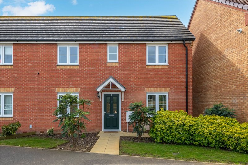 Falcon Way, Bourne, Lincolnshire, PE10