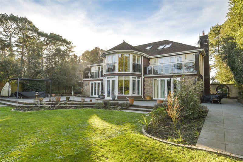 Corfe Lodge Road, Broadstone, Dorset, BH18