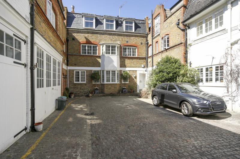 Hesper Mews, South Kensington, London, SW5