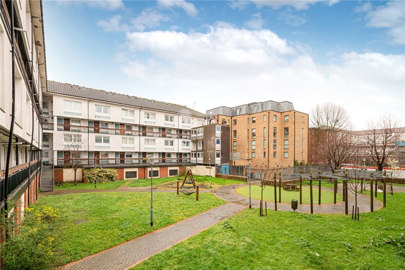 Queensdale Crescent, London, W11