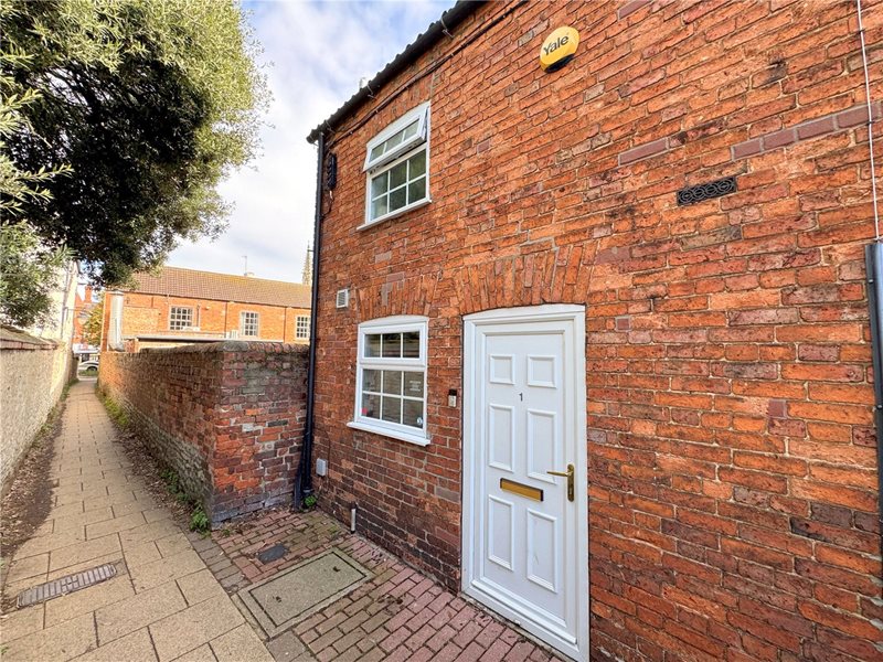 Nags Head Passage, Sleaford, Lincolnshire, NG34