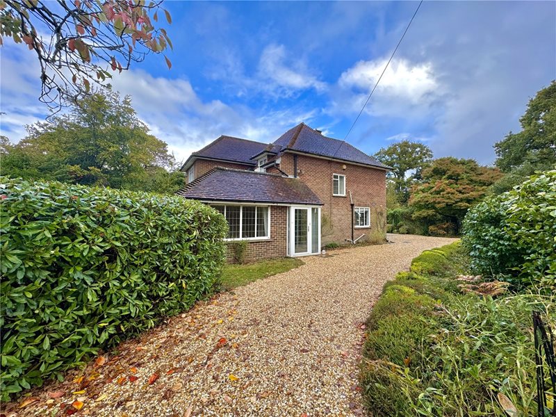 Everton Road, Hordle, Lymington, Hampshire, SO41