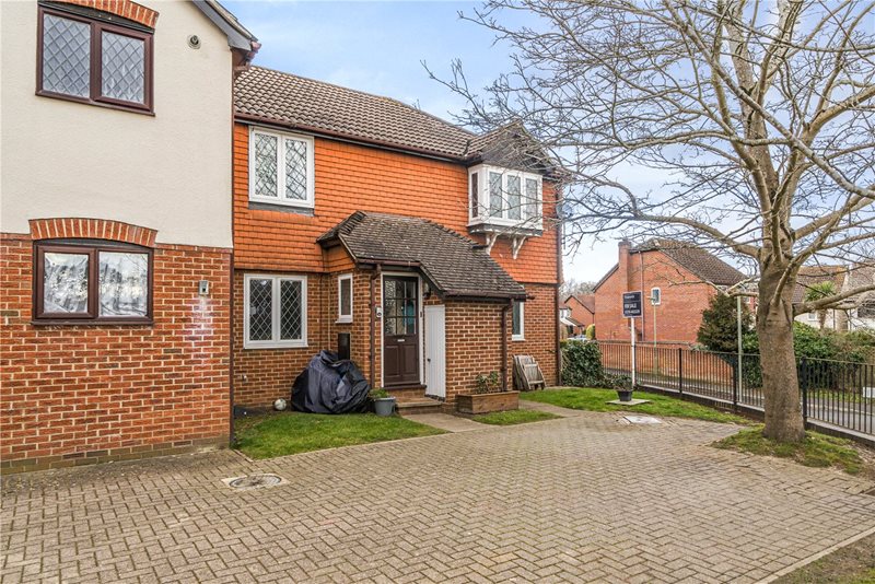 Shepherds Chase, Bagshot, Surrey, GU19