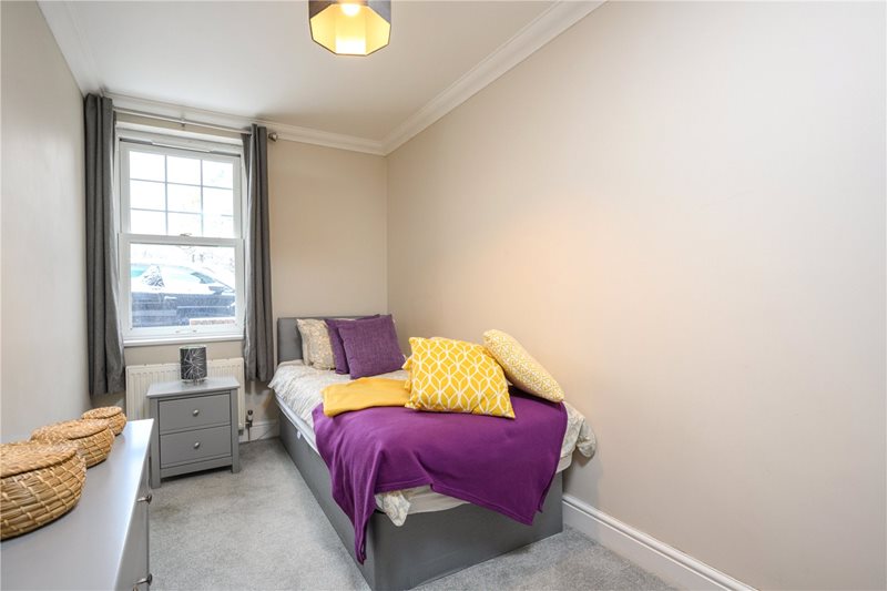 Park Rise, Leatherhead, Surrey, KT22