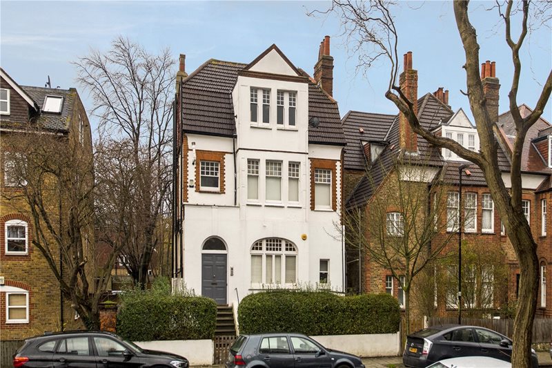 Riggindale Road, London, SW16