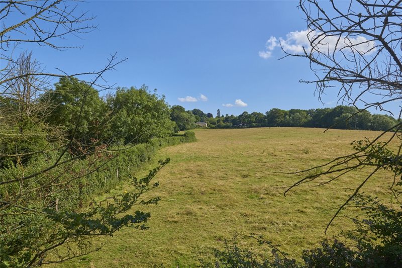 Knoll Lane, Corfe Mullen, Wimborne, Dorset, BH21