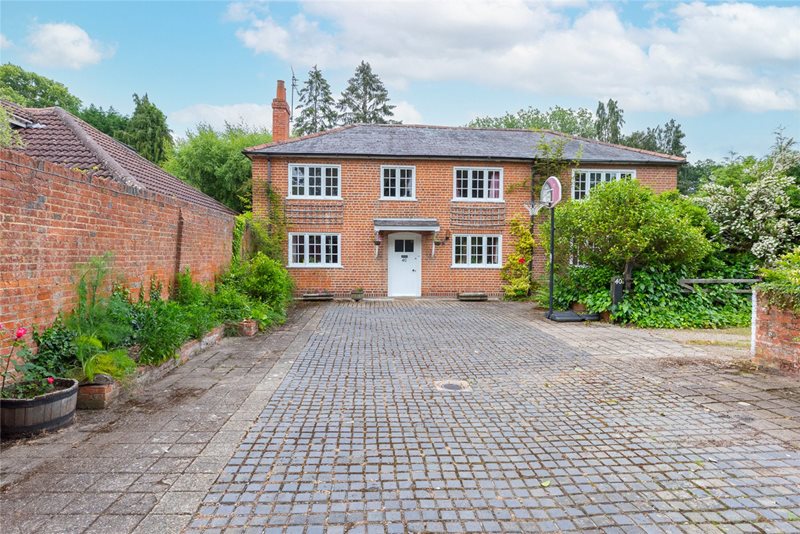 Frog Hall Drive, Wokingham, Berkshire, RG40