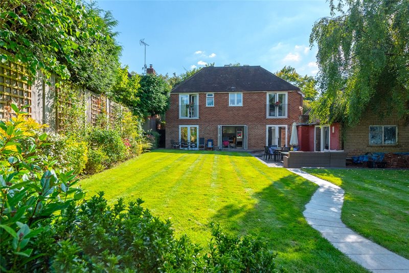 Reading Road, Wokingham, Berkshire, RG41