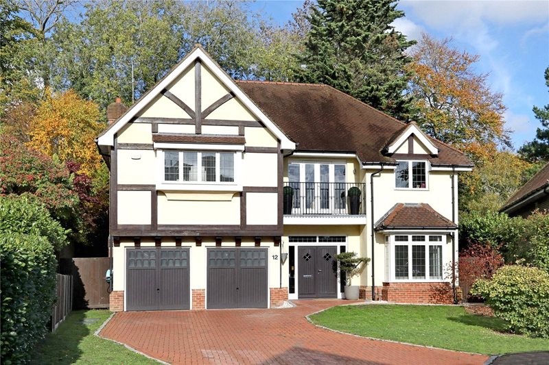 Park Grove, Knotty Green, Beaconsfield, HP9