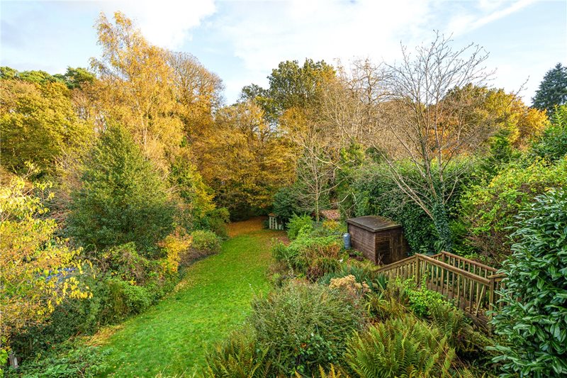 Burnt Hill Way, Wrecclesham, Farnham, Surrey, GU10