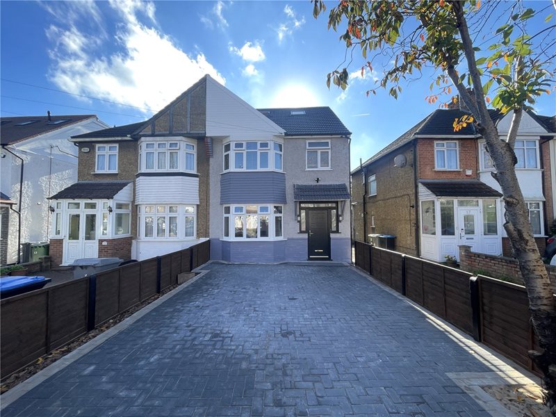 Deanscroft Avenue, Kingsbury, London, NW9