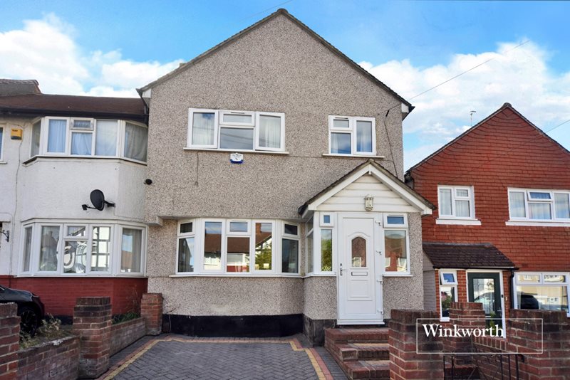 Buckland Way, Worcester Park, Surrey, KT4