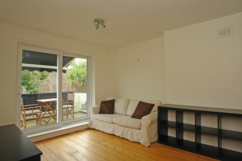 Oakhurst Grove, East Dulwich, London, SE22