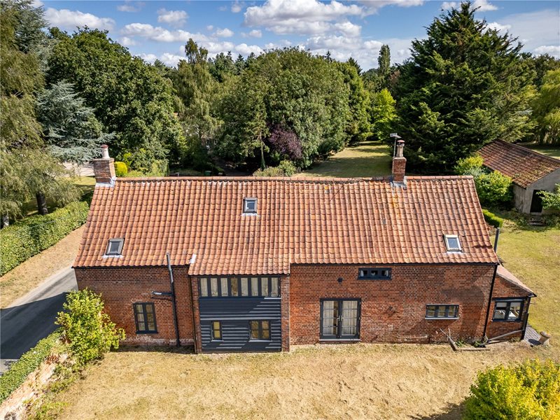 Bramerton Road, Surlingham, Norwich, Norfolk, NR14