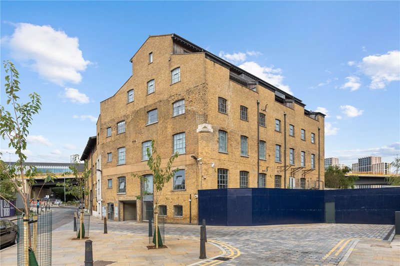 Orchard Place, London, E14