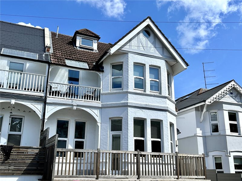 Alumdale Road, Bournemouth, BH4