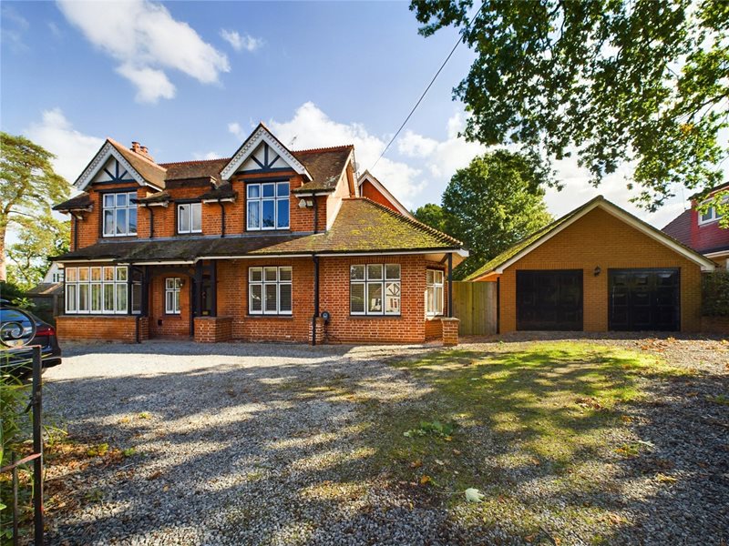 Mill Lane, Yateley, Hampshire, GU46