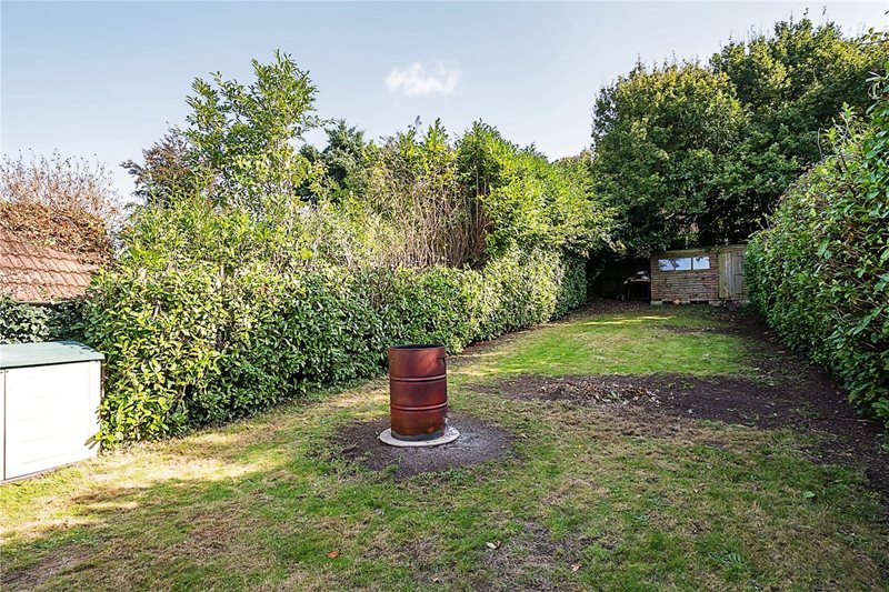 Greenfield Road, Farnham, Surrey, GU9