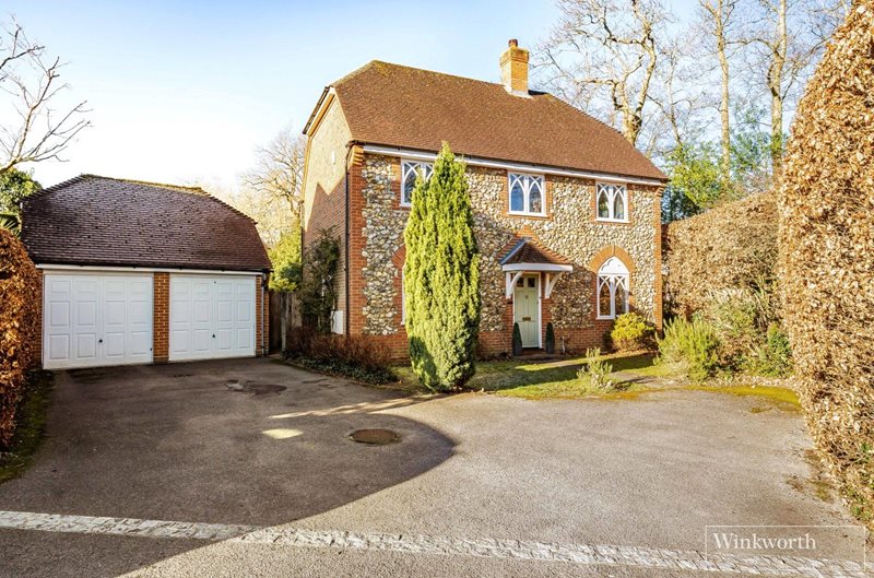 Heywood Drive, Bagshot, Surrey, GU19