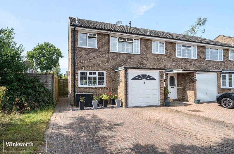 Jubilee Close, Pamber Heath, Hampshire, RG26