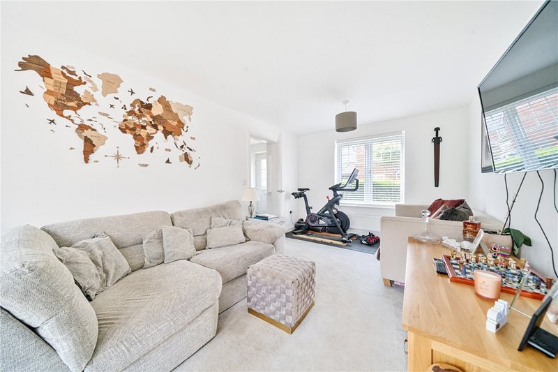 Cascade Way, Farnham, GU9