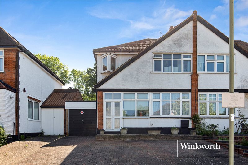 Fitzjohn Avenue, High Barnet, EN5