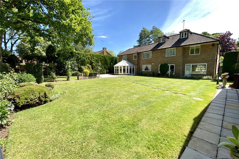 Lakeside Drive, Stoke Poges, Bucks, SL2