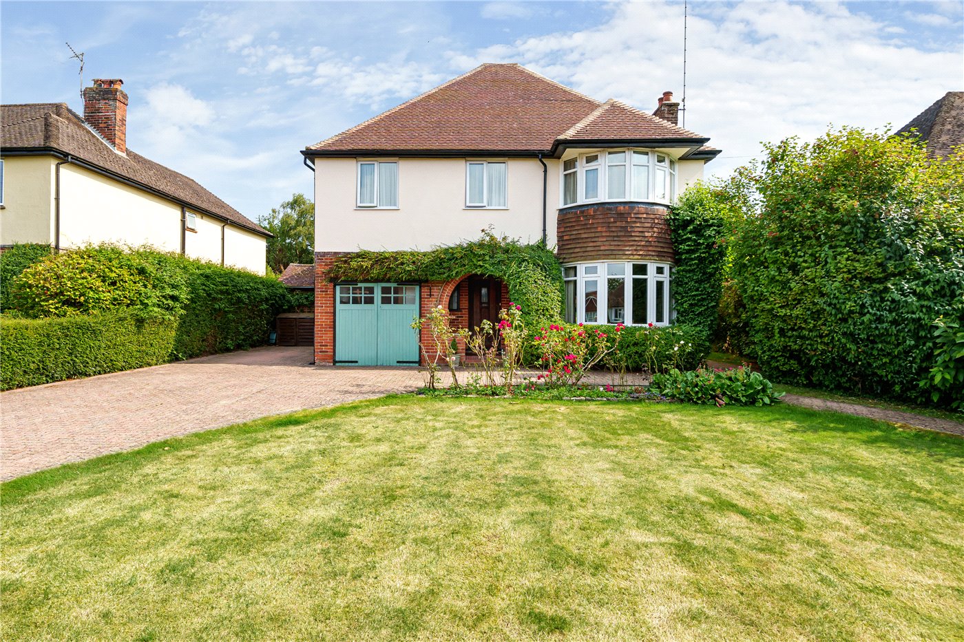 Broomleaf Road, Farnham, Surrey, GU9