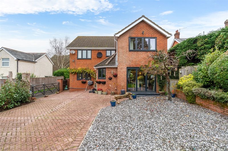 Wimborne Road West, Stapehill, Wimborne, Dorset, BH21