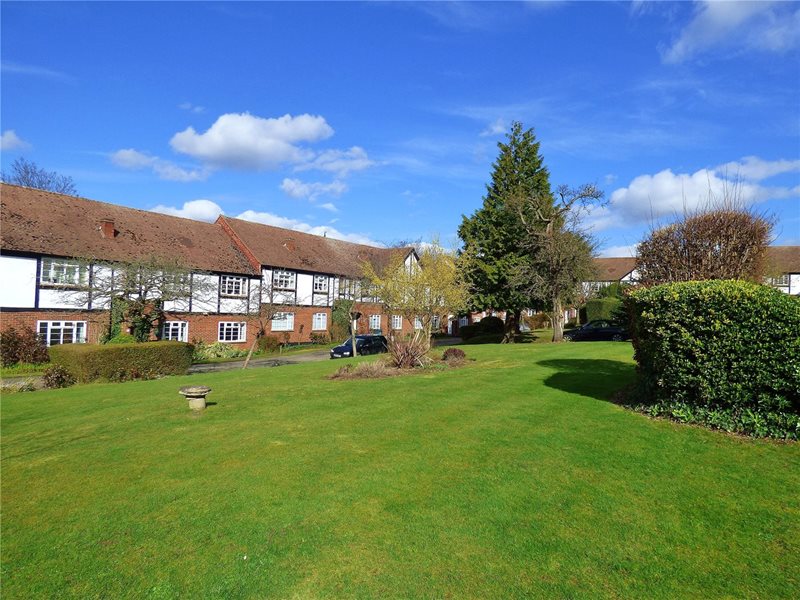 Arlington Lodge, Monument Hill, Weybridge, Surrey, KT13