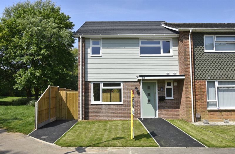 Selkirk Close, Merley, Wimborne, Dorset, BH21