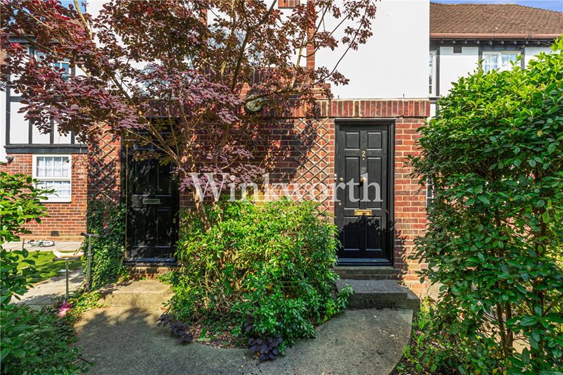 Kingsbridge Court, Barrowell Green, London, N21