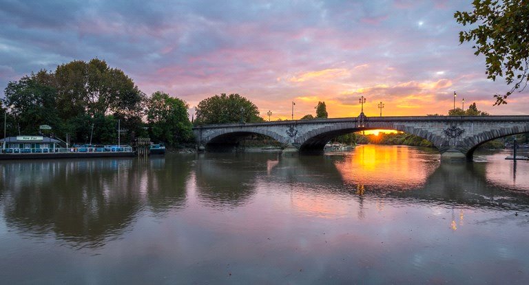 Kew Bridge Road, London, TW8