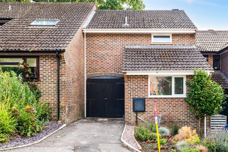 Bridle Way, Colehill, Wimborne, Dorset, BH21