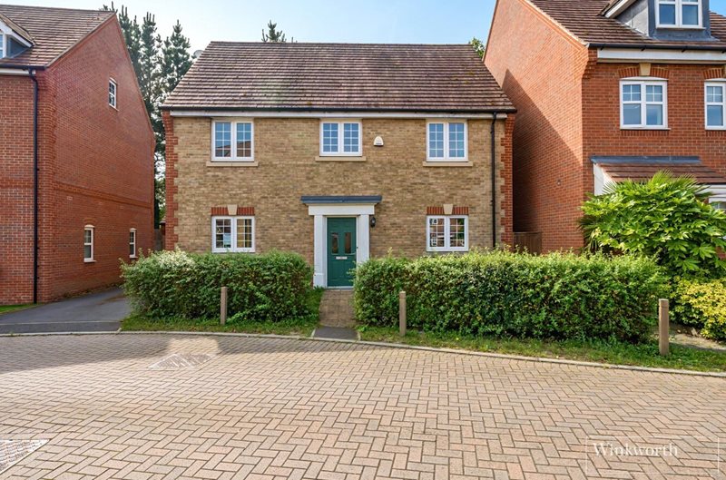 Gomer Road, Bagshot, Surrey, GU19