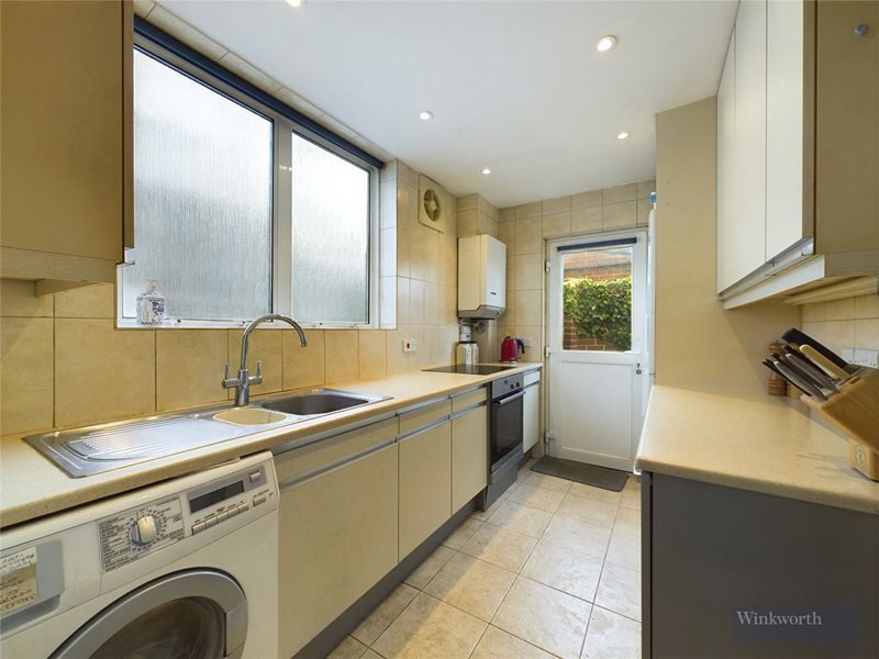 Raeburn Avenue, Surbiton, KT5