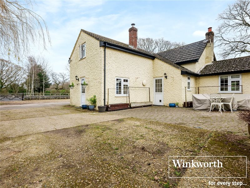 Furzelands Road, Three Legged Cross, Wimborne, Dorset, BH21