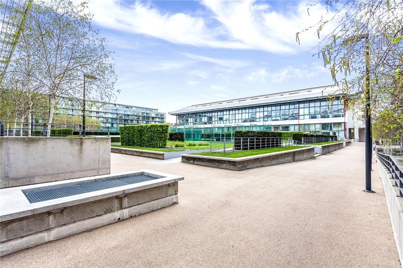 Northstand Apartments, Highbury Stadium Square, Highbury, N5