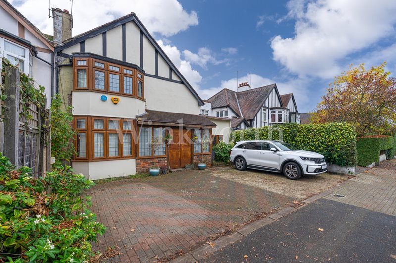 Dunstan Road, Golders Green, London, NW11