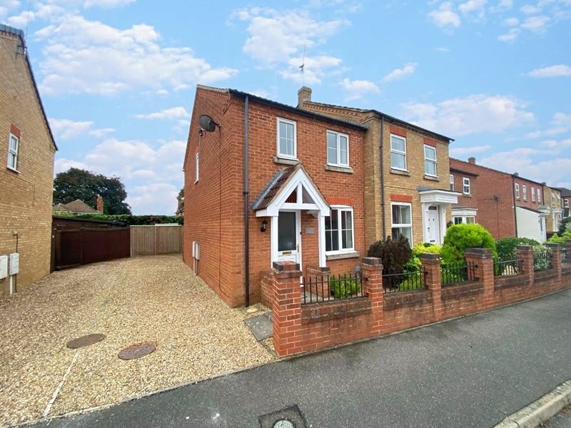 Falcon Way, Sleaford, Lincolnshire, NG34