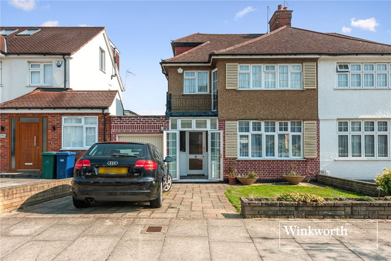 Highview Avenue, Edgware, HA8