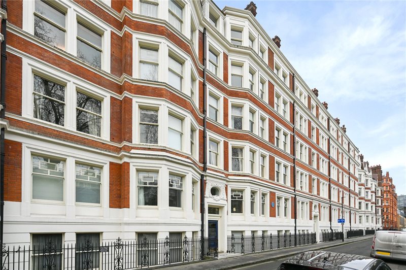 Ridgmount Gardens, London, WC1E