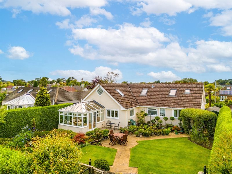 Highfield Close, Corfe Mullen, Wimborne, Dorset, BH21