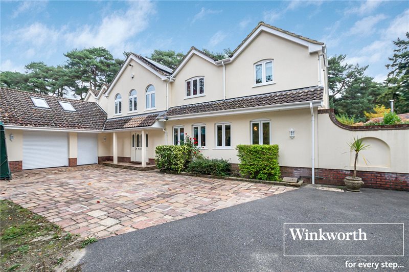 Golf Links Road, Ferndown, Dorset, BH22